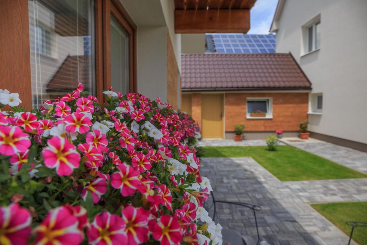Villa Michaela Bešeňová Esterno foto